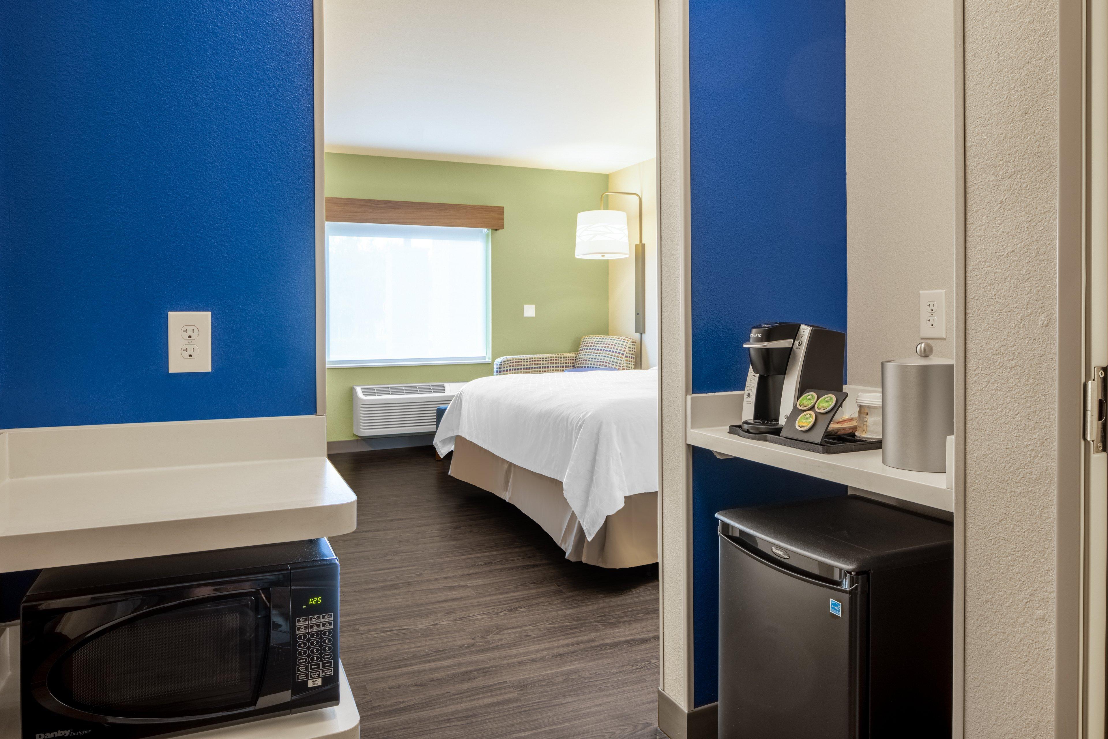 Holiday Inn Express & Suites Ft Myers Beach-Sanibel Gateway By Ihg Fort Myers Beach Esterno foto